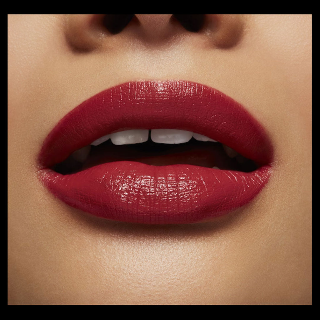 MAC Love Me Liquid Lipstick - 480 Whatta Doll