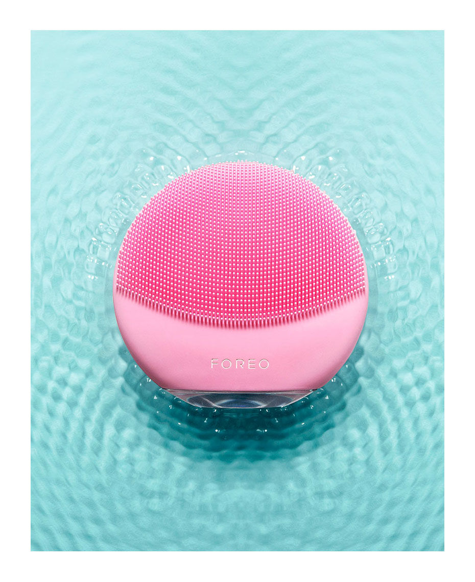 FOREO LUNA mini 3 Smart Facial Cleansing Massager Pearl Pink