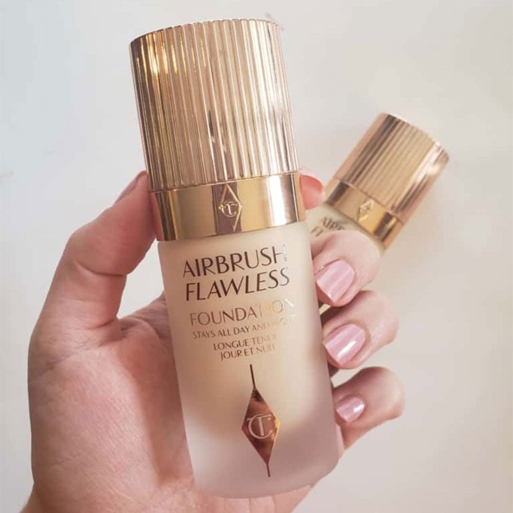 CHARLOTTE TILBURY – Air Brush Flawless Foundation – 4 Warm Chaud