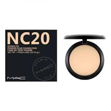 MAC Studio Fix Powder Plus Foundation - NC 20