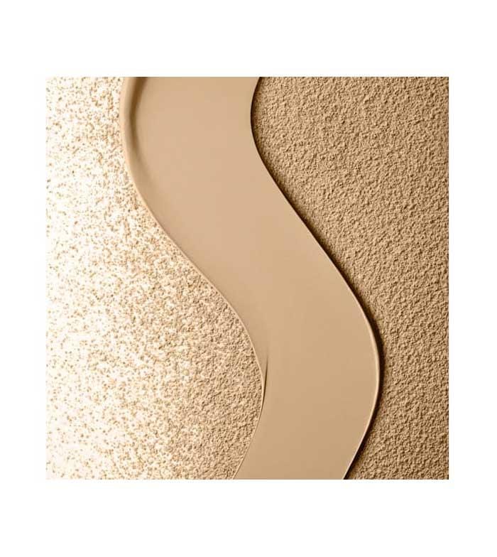 Rimmel London - Lasting Finish Matte Foundation - 200 Soft Beige 30ml