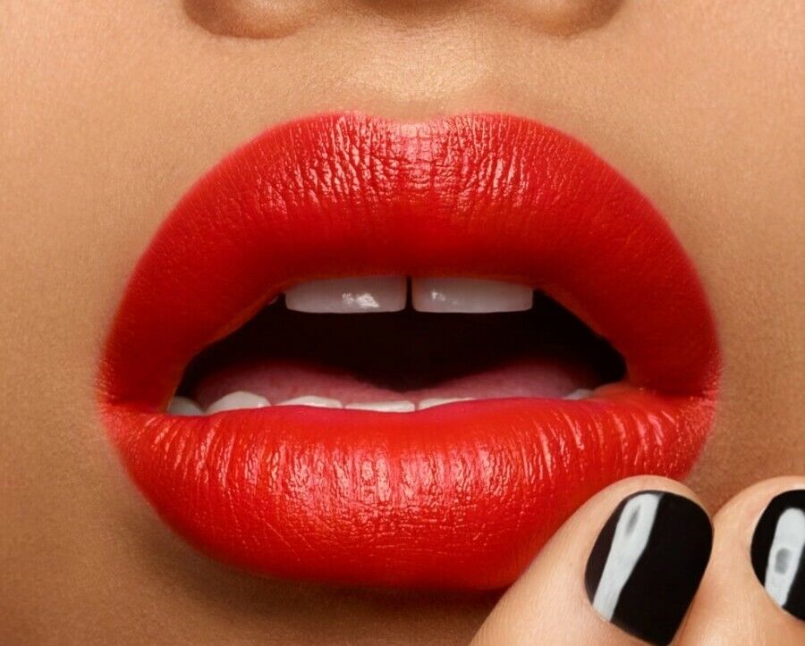 Yves Saint Laurent Rouge pur Couture Lipstick 50 Rouge Neon