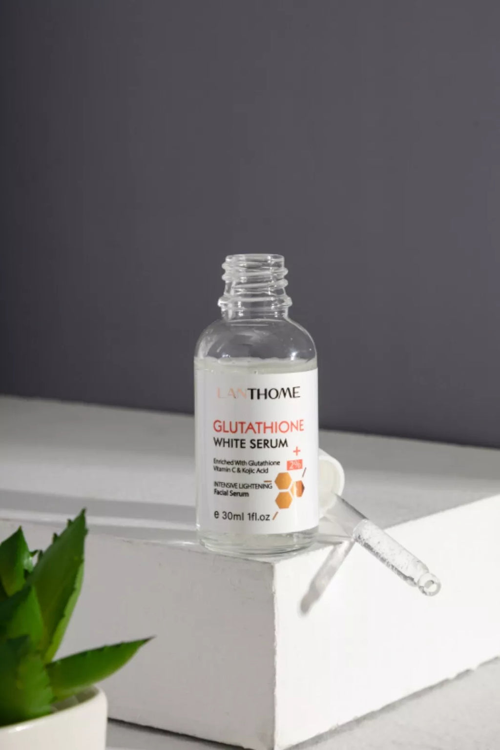 Lanthome  Glutathione  Serum Enriched With Glutathione Vitamin C & Kojic Acid 30ML