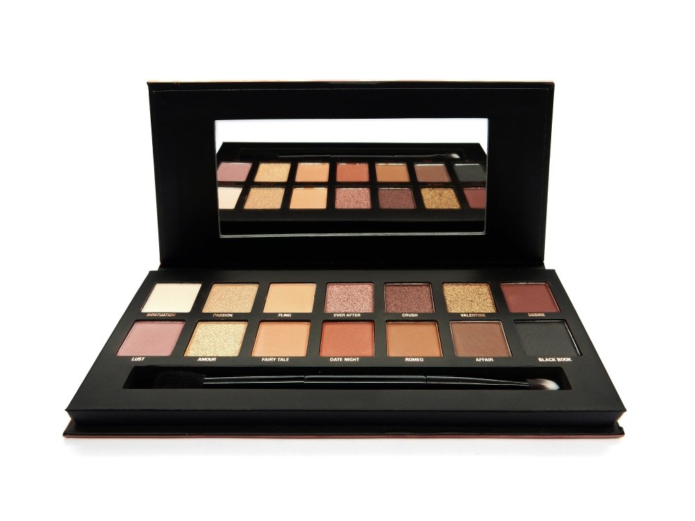 W7 Romanced Eyeshadow Palette